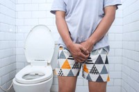 pourquoi-mon-urine-sent-fort