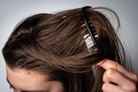 cheveux-gras-remede-grand-mere