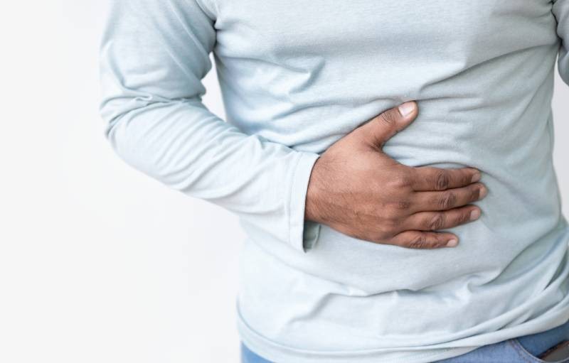 Quels sont les symptômes du cancer du côlon ? Témoignages Charles.co