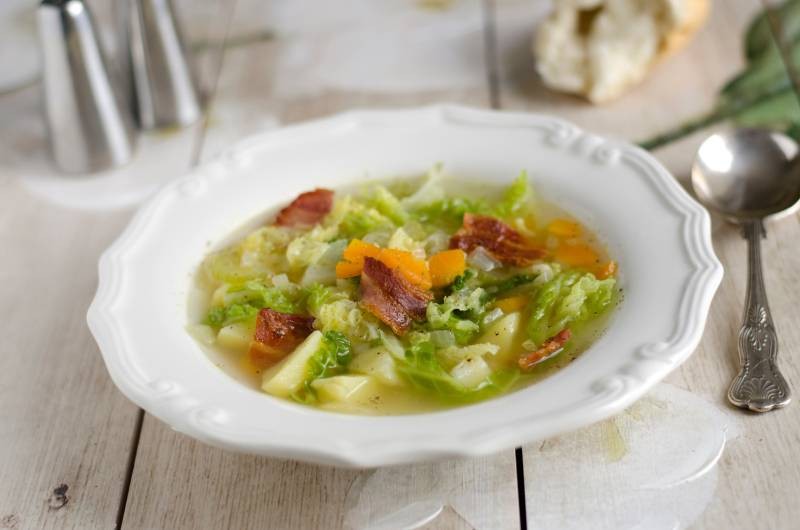 Soupe aux choux régime : recette, minceur et programme | Charles.co