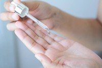 comment-mettre-un-serum