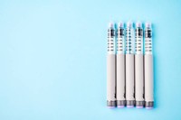 etape-2-verifiez-le-stylo-injecteur-prerempli