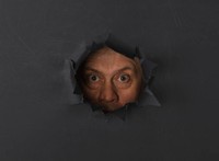 voyeurisme-pratique-sexuelle-ou-delit