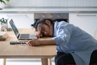 symptomes-dette-de-sommeil