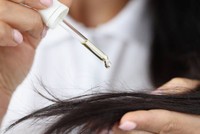 comment-utiliser-huile-de-ricin-cheveux