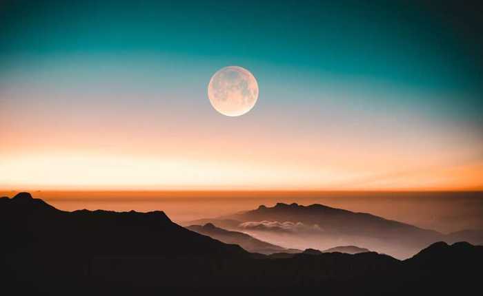 Comment la pleine lune influence-t-elle les cycles du sommeil ?