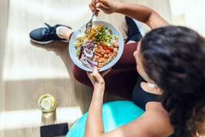 Faut-il manger avant ou après le sport ? Conseils, bénéfices et erreurs à éviter