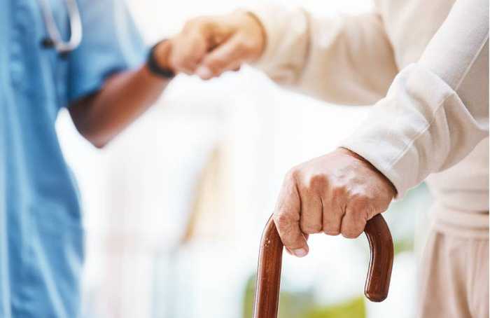 Syndrome de Guillain-Barré : symptômes, causes et traitements