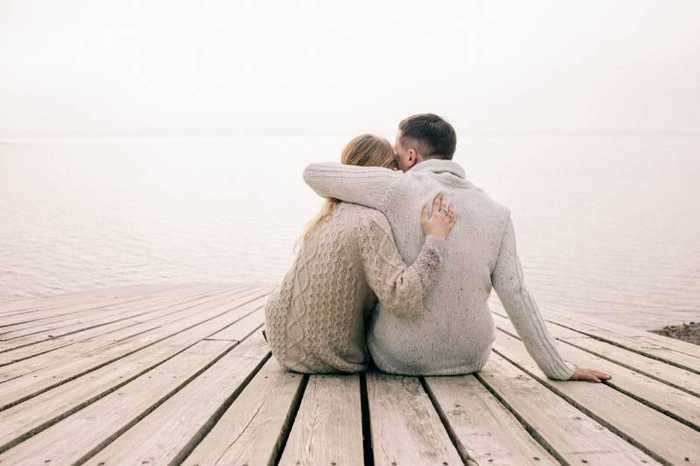 Câlin couple : pourquoi ce geste tendre est-il important pour faire durer sa relation ?